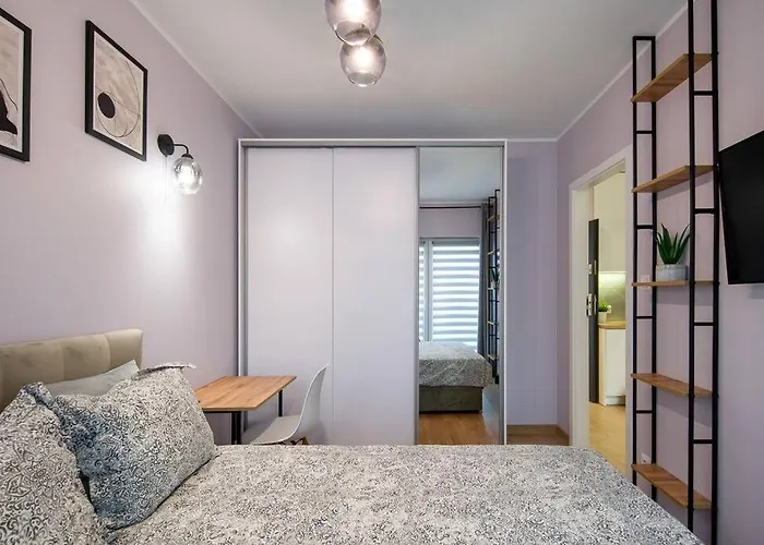 In Gold Apartment